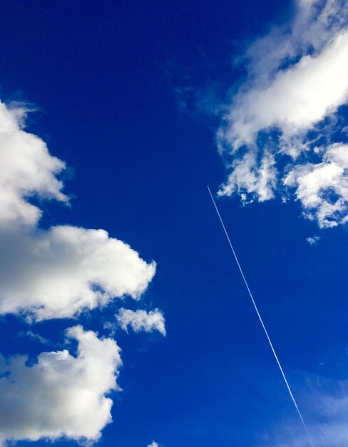 Lage hoek van het damppad in de lucht