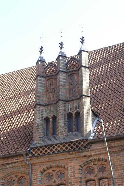 Lage hoek van het gebouw