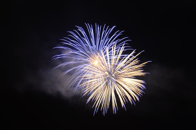 Lage hoek van het vuurwerk