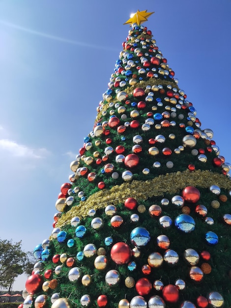 Lage hoek van kerstversieringen