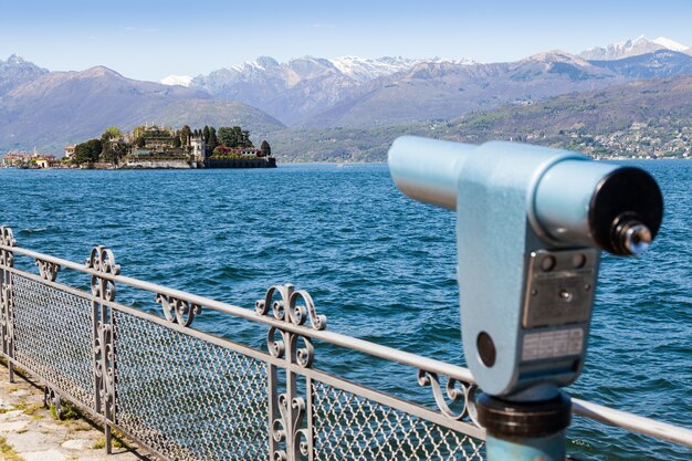 Lago Maggiore, Maggiore-meer, Italië. Uitzicht vanaf de promenade voor Isola Bella, de mooiste van de drie Isole Borromee