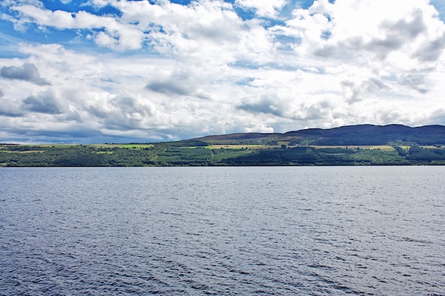 Lago Loch Ness in Scozia, Regno Unito