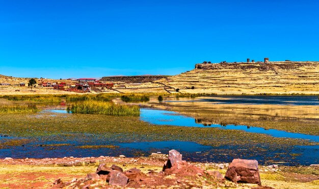 Lake umayo bij sillustani bij puno in peru