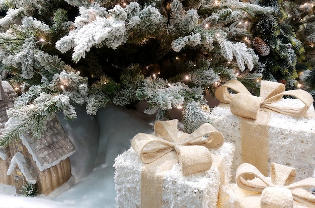 Lamps in the form of gift boxes under the Christmas tree