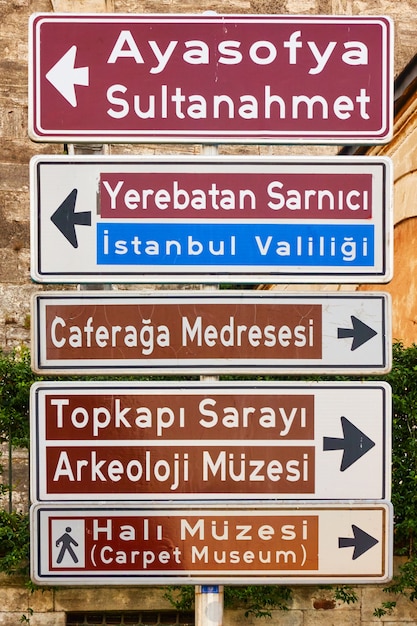 Photo landmarks of istanbul in traffic signs, turkey