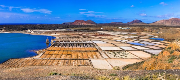 Lanzarote 섬의 랜드 마크-Salinas de Janubio, 카나리아 섬의 주요 소금 생산