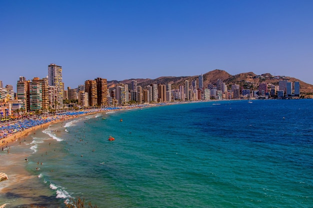 Photo landscape beach in benidorm spain on a warm summer holiday day