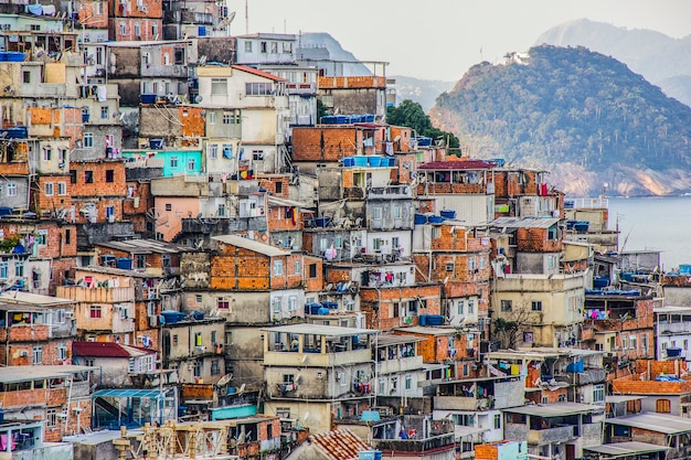 Foto paesaggio della favela di cantagalo
