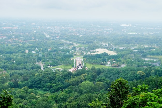 Photo the landscape of chiang mai city on a rainy day, the sky is bright.