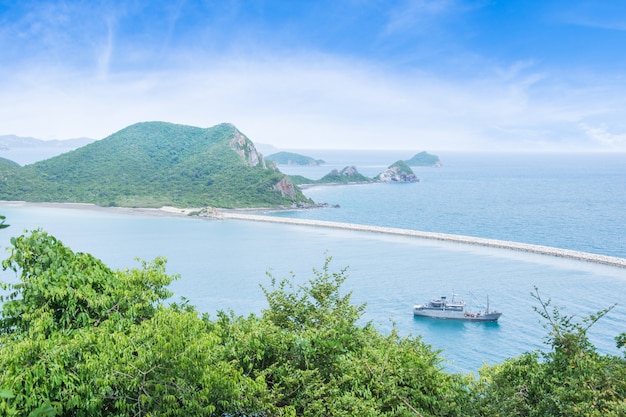 風景の海軍船