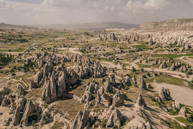 Paesaggio del parco nazionale della cappadocia. vista aerea