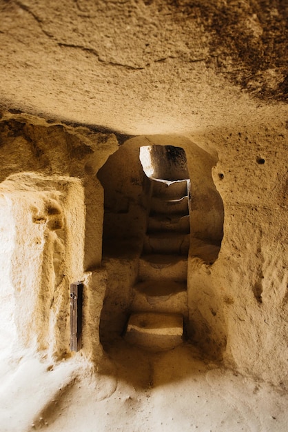 사진 동굴 교회와 예배당이 있는 괴레메 야외 박물관 인근의 풍경으로 고대 기독교인들이 터키에서 숭배하고 숨던 곳입니다. 내부