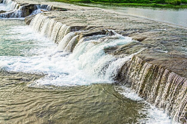 The landscape of the river with a roll and a threshold.