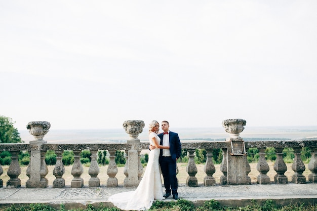 Photo landscape sunset summer groom castle