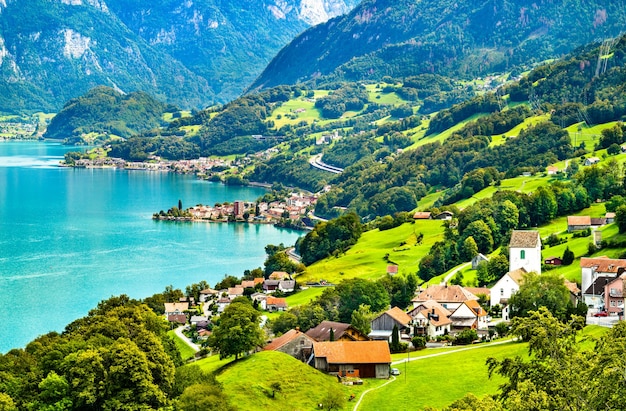 Paesaggio al lago walensee in svizzera