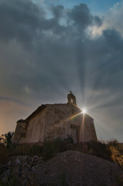 Paesaggio con chiesa.