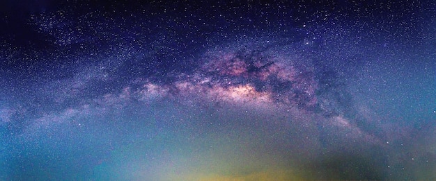 天の川銀河のある風景星のある夜空