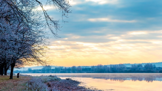 Photo landscape with morning sunrise