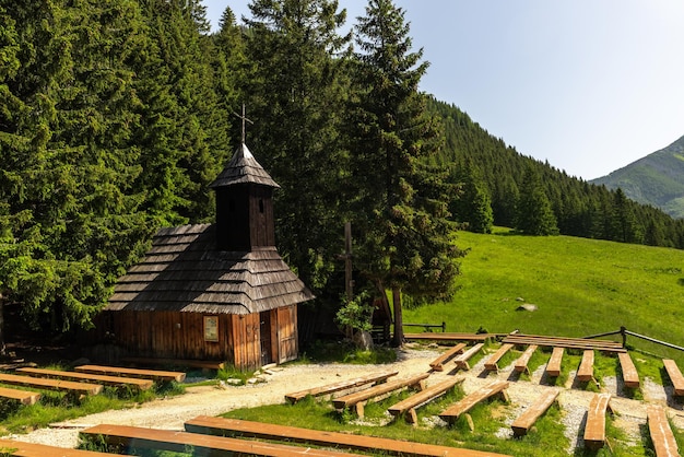 Landschap in de Chocholowka-vallei in de bergen van het Nationaal Park Tatra in Polen in de buurt van Zakopane