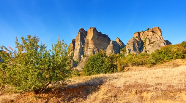 Landschap met Meteora-rotsen in Kalambaka, Griekenland