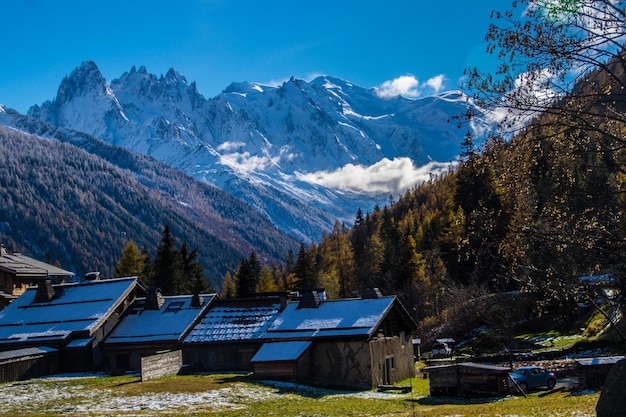 Landschap van de franse alpen in de herfst