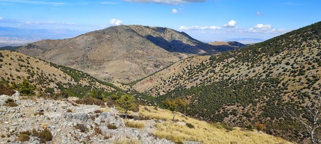 Landschap van de hoge toppen van de sierra de baza granada