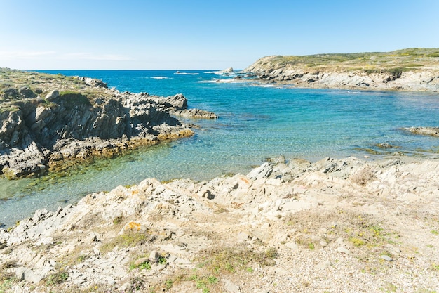 Landschap van de kust van Sardinië