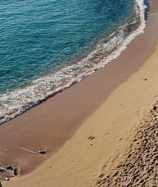 Landschap van de mediterrane kust van Zuid-Europa.