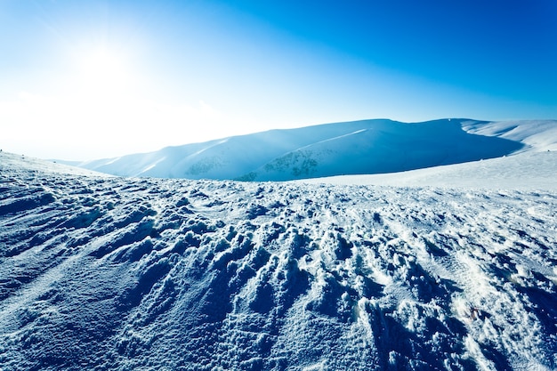 Landschap van de vallei van de sneeuwwinter