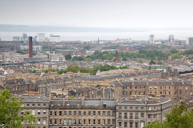 Landschapsmening van Cityscape van Edinburgh, Schotland