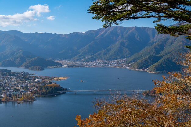 Landschapsmening van Kawaguchiko-meer in Japan