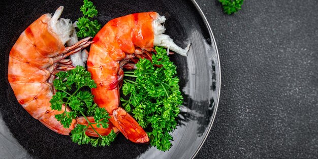 langoustine grote gambas garnalen verse garnalen eten koken voorgerecht maaltijd eten snack op tafel