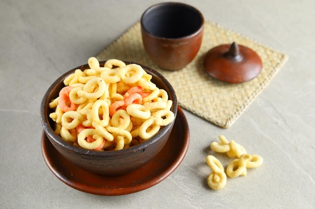 Lanting or klanting, is a kind of  traditional cracker snack made from cassava.