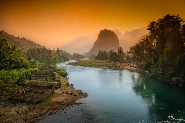 Montagne carsiche del laos