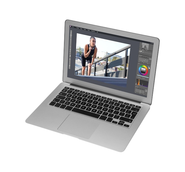 Computer portatile con applicazione editor di foto isolato su bianco