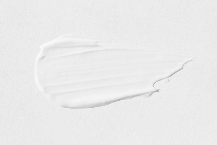 Photo large smears of white cosmetic cream the texture of the cream closeup