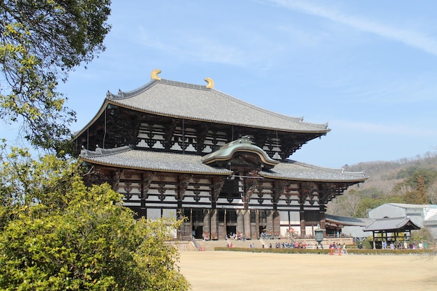 Photo a large wooden temple