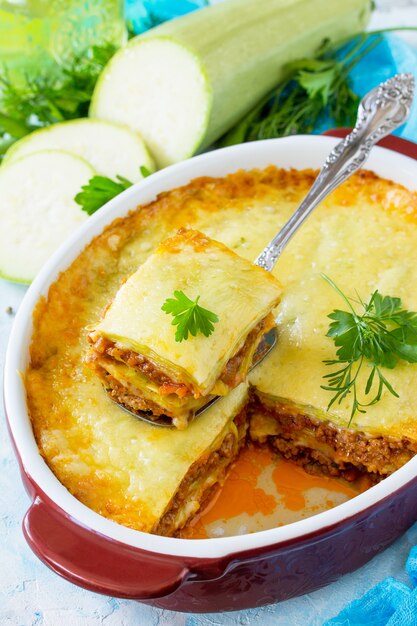 Lasagne met saus van courgette en gehakt