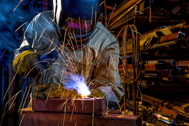 Laswerkzaamheden in de werkplaats