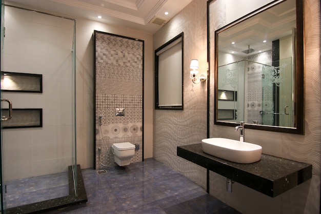 Ultimo bagno dal design moderno