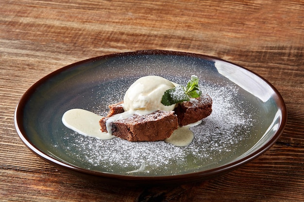 Lavacake Lavacake met vanille-ijs Chocoladesoufflé Chocolademuffin