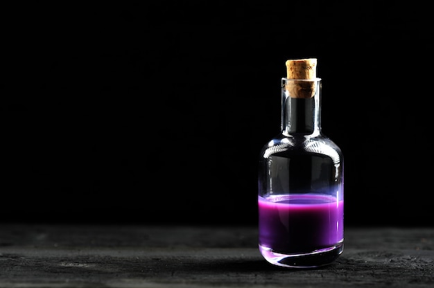 Lavendelolie in glazen fles