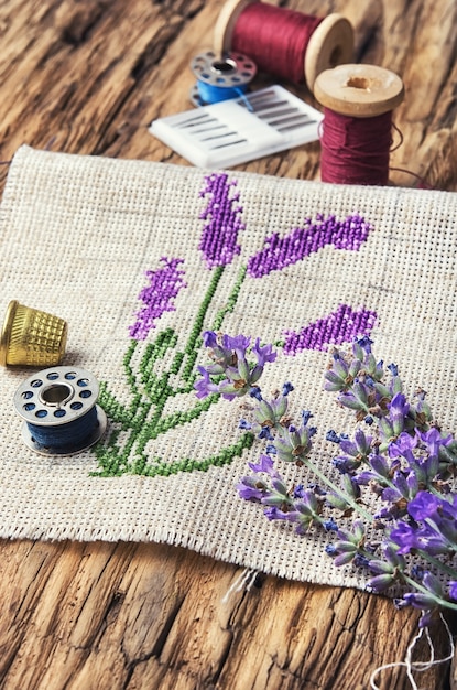 Lavender bouquet embroidery