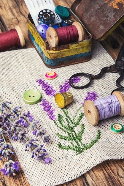 Lavender bouquet embroidery