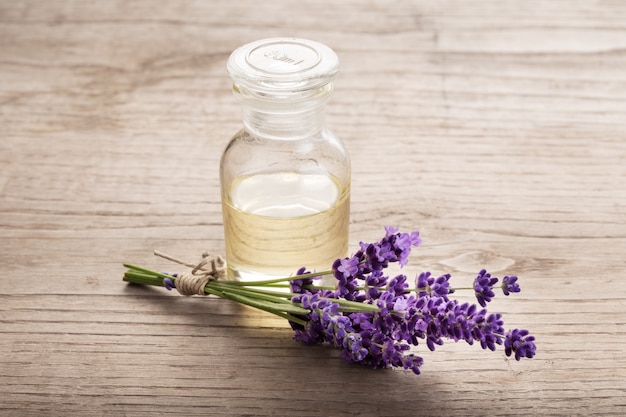 Foto olio essenziale di lavanda