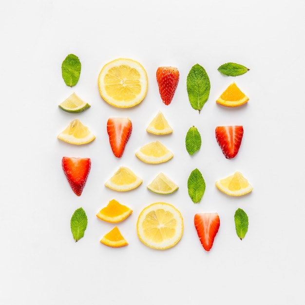 Photo layout of citrus and mint leaves