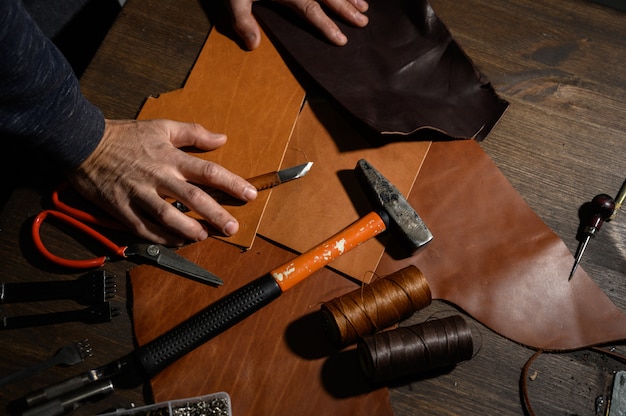 Photo leather goods in the workshop