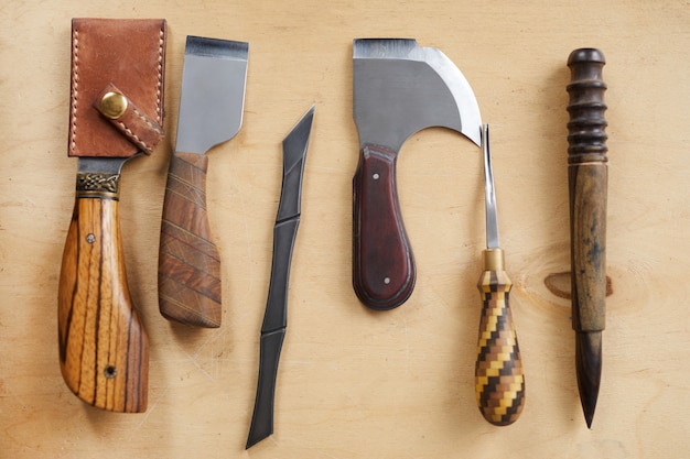 Leatherwork Tools op tafel