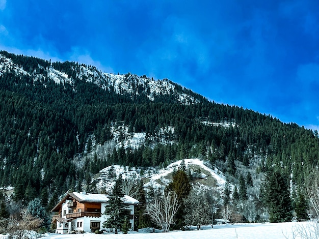 Leavenworth mountains with snow