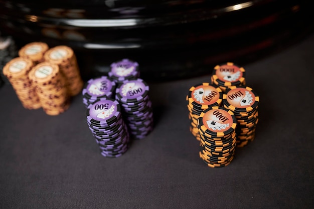 leeftijd achtergrond zwart blauw vervaging boord bokeh zakelijk casino achtergrond casino chips backgro